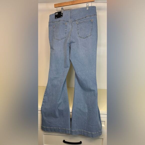 NWT INC International Concepts Light Blue Wide Leg Jeans 16 - Picture 3 of 4
